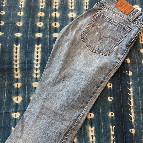 Distressed Levi’s - Picture 7 of 8